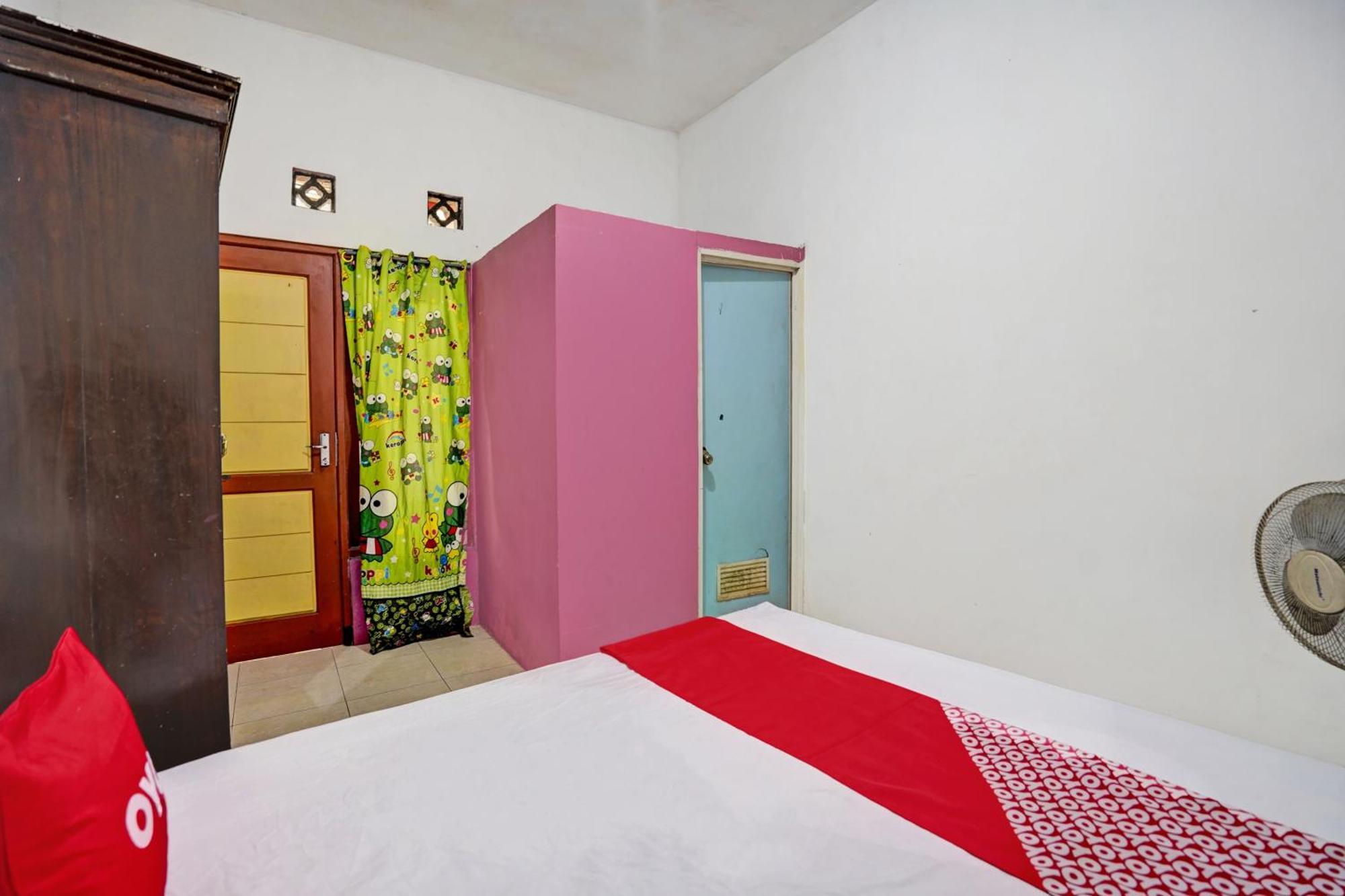 Oyo Life 92840 Wisma Morricco Jombang Exteriér fotografie